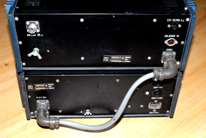 Zadní panel transceiveru LABE