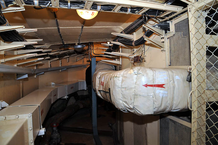 Rozvody vzduchotechniky filtroventilačního zařízení.