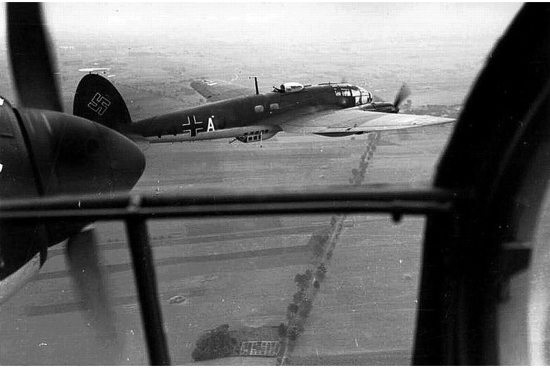 Střední bombardér Heinkel He-111