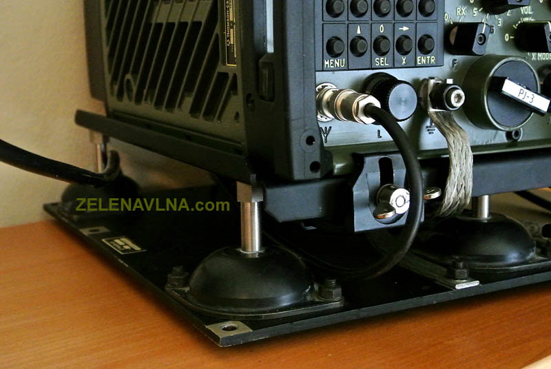 Radiostanice TRC9500 Radiostanice TRC9500 čsla ačr vysílačka thompson